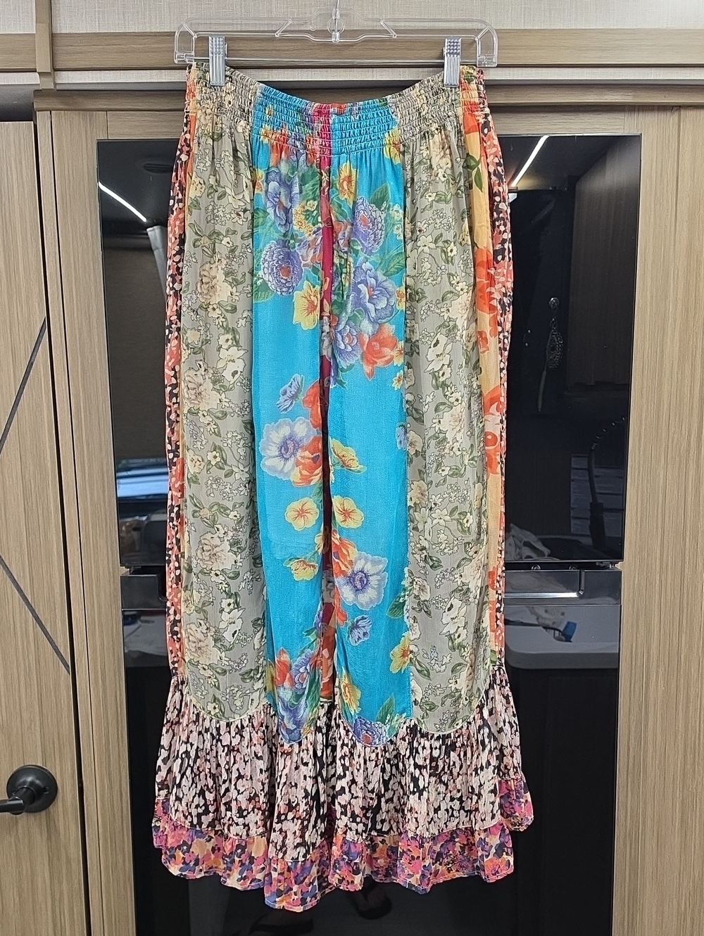 BLOOMERS, BY" YOUNG THREADS" - Picture 10 of 16